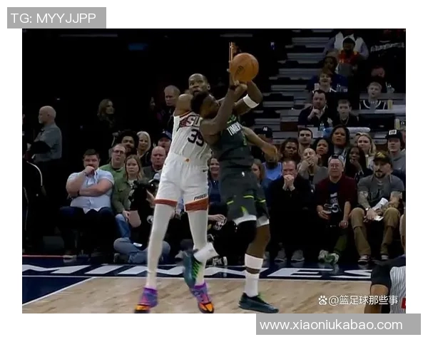 图啥？兰德尔后场莫名搂一把吉莱斯皮 被吹转换犯规&送一罚一掷